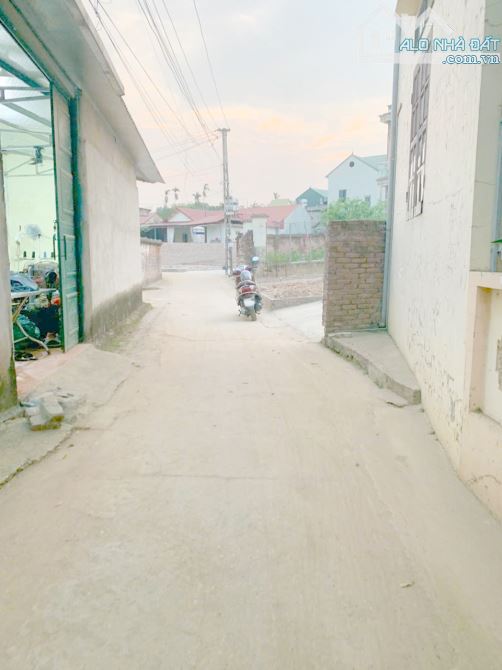 🔥 DUY NHẤT F0 XÃ TÍCH LỘC - PHÚC THỌ, 80 m2 – MT GẦN 6m – Ô TÔ QUAY ĐẦU. GIÁ CHỈ 2X - 1