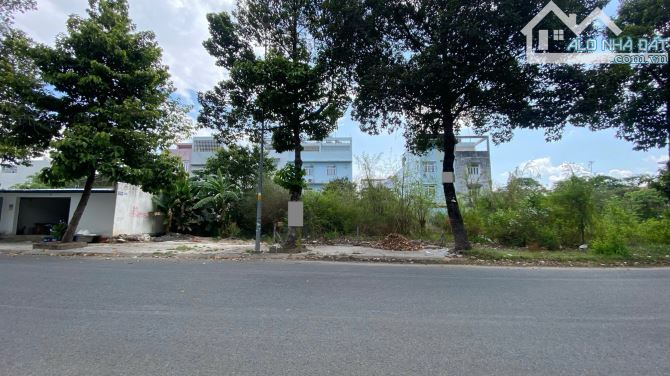 Bán đất mặt đường Đàm Văn Lễ phường TM. Lợi Quận 2 cũ gần chợ (200m2) 160 tr/m2 - 1