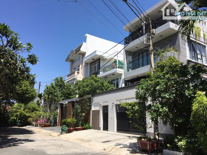 KẸT VỐN BÁN NỀN 220M GẦN ỦY BAN PHƯỜNG VĨNH PHÚ VIEW SÔNG THOÁNG MÁT XÂY DỰNG TỤ DO SỔ RIÊ - 1