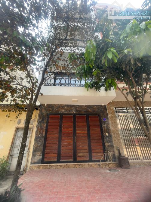 BÁN NHÀ PHÂN LÔ PHỐ BÙI HUY BÍCH - VỈA HÈ - Ô TÔ TRÁNH - KINH DOANH – 60Mx4T - GIÁ 15.8 TỶ - 1