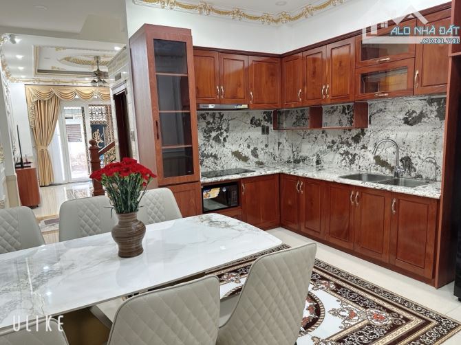 Bán nhà 4 tầng, 52m2, hẻm 3m, đường Phan Đăng Lưu, P1, Phú Nhuận - 1