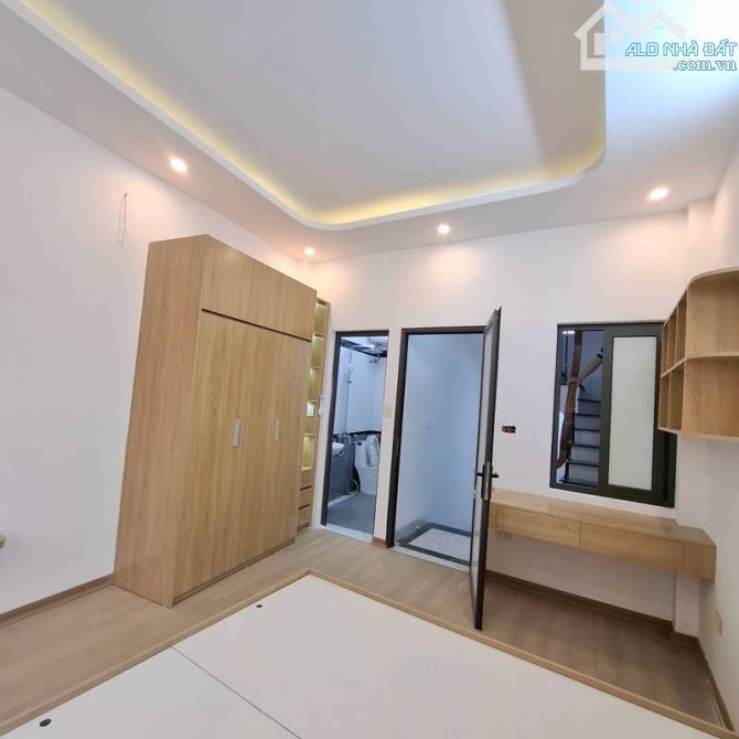 SIÊU CỦA HIẾM - HAI THOÁNG TRƯỚC SAU - NHÀ ĐẸP TẶNG FULL NỘI THẤT - 32M2 - 5,2Tỷ - 1