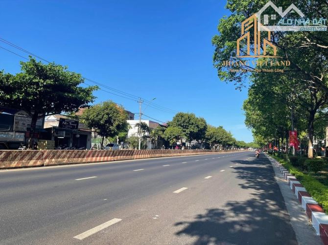 ĐẤT ĐẸP ĐƯỜNG PHẠM VĂN ĐỒNG CÁCH KĐG TÂN PHONG 500m. DT 5x23m - TC 100% - 1