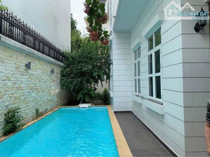 Biệt thự Đường Số 11, Thảo Điền, Quận 2 - Diện tích: 20x20m. Cn: 402m2 - 1