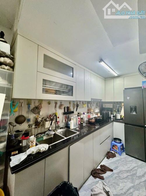 Trường Chinh ô tô vào nhà, kinh doanh đa dạng, cực gần phố, 4 tầng, dt 37m2, mt 3.6m, 9 tỷ - 1