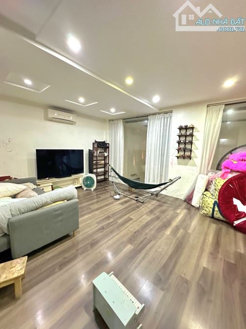 MẶT TIỀ.N NỘ.I BỘ HỌ LÊ - KINH DOANH - NH GẦN 9X21 NHỈNH 1X.9$ - 1