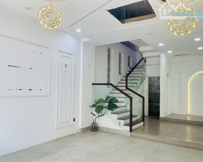 🔥 NHÀ MẶT TIỀN HOÀNG DIỆU – VỊ TRÍ KIM CƯƠNG – KINH DOANH ĐỈNH – GIÁ CHỈ 1x TỶ 🔥 - 1