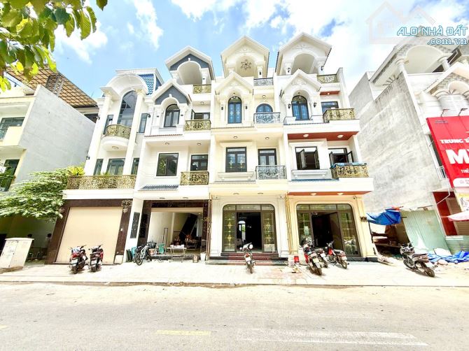 Cần Bán Nhà Phố Bình An 1 Trệt 3 Lầu Gần QL1K & Làng Đại Học - 1