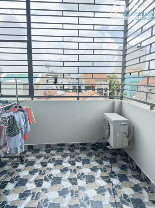 Bán Nhà MT Hoàng Kim Giao- 4m x 26m - 4 Lầu - 6PN -6WC Có Thang Máy -F5 Q8 - 12