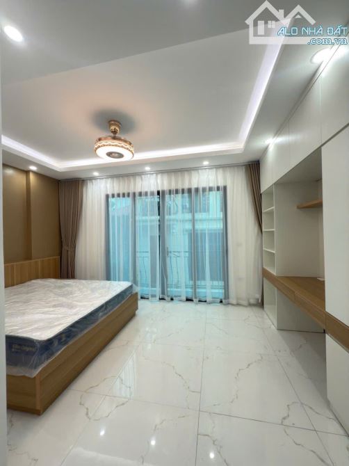 Bán nhà mới  Phố Mỹ Đình, 46m², 4 tầng, mặt tiền 4.5m,  gần Phố giá nhỉnh 8 tỷ - 2