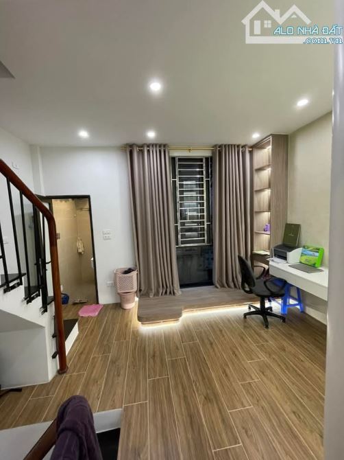 BÁN NHÀ PHỐ HÀNG LƯỢC – 30M2 x 3 TẦNG – CÁCH CHỢ ĐỒNG XUÂN VÀI BƯỚC – GIÁ CHỈ 15 TỶ  Diện - 2
