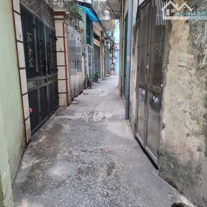 Bán nhà Xã Đàn – 27m2 3 tầng – gần công viên, bệnh viện – giá 5,2x tỷ - 2