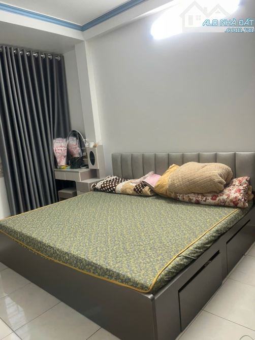 Cho thuê nhà 4 tầng khu TĐC Giang Biên, sẵn nội thất đến ở luôn, DT 43m², giá 10tr/tháng - 2
