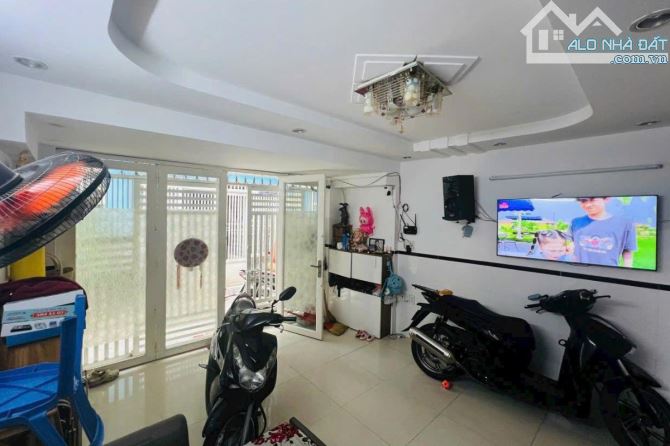 Bán nhà hẻm 3m, Quang Trung, Gò Vấp, 26 m² (4m x 8m), nhà đẹp - Giá 3.55 tỷ TL - 2