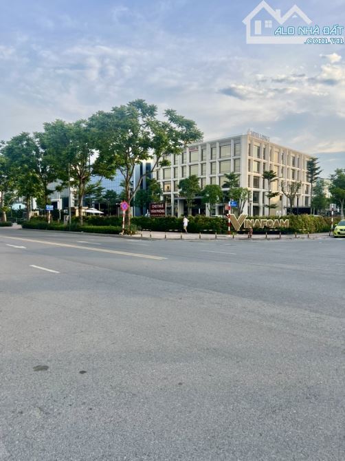 Bán đất Việt Hưng 53m, ngõ oto vào đất, sổ đẹp giá 11 tỷ hơn - 2