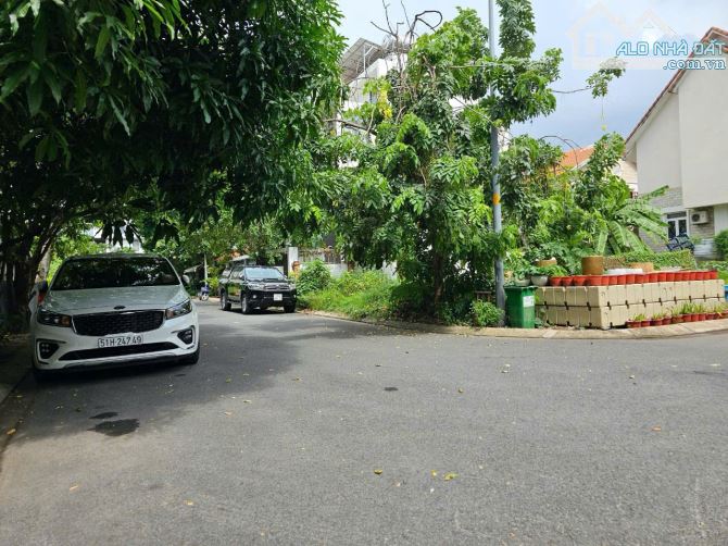 Đất  2 MT Compound bờ sông SG Nguyễn Văn Hưởng- GIÁ SIÊU HỜI.chỉ 300tr/m2. DT: 310m2 - 2