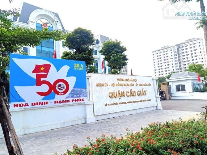 SIÊU BIỆT THỰ LÔ GÓC 3 MẶT THOÁNG – CẦU GIẤY – 236M² – MẶT TIỀN 20M – 4 TẦNG ĐẲNG CẤP – - 2