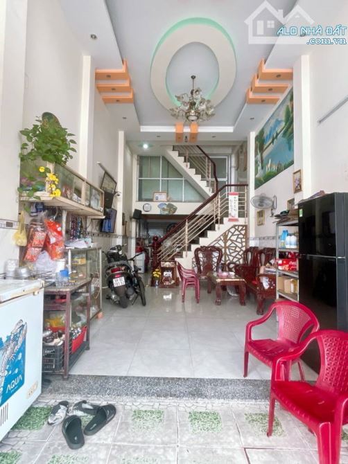 Nhà bán đường Thoại Ngọc Hầu, DTSD 61m, 3tầng, giá  nhỉnh hơn 7 tỷ - 2