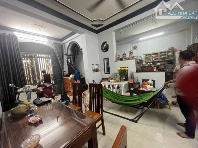 Cần bán nhà gần HXH Lý Thường Kiệt ngay chợ Gò Vấp nhà 3 tầng 45m2 chỉ hơn 7 tỷ - 2