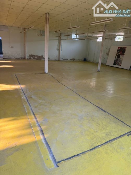 Cho thuê Văn phòng 500m2 đường Nguyễn Tất Thành, đoạn Xuân Hà, đường Hà Huy Tập - 2