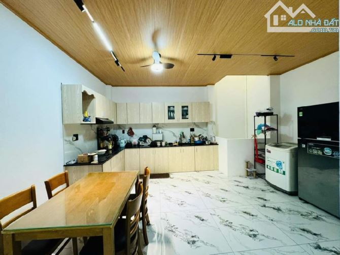 Bán nhà kiệt Lê Đình Thám, 45m2, 3tỷ780 TT Hải Châu, Đà Nẵng- Cách chợ, trường học 50m - 2