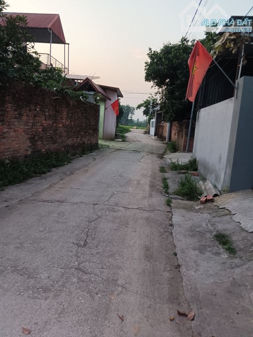 Bán Đất -Xã Hiền Ninh (Sóc-Sơn)-Hai Mặt Đường -58 m2- 1,7 Tỷ - 2