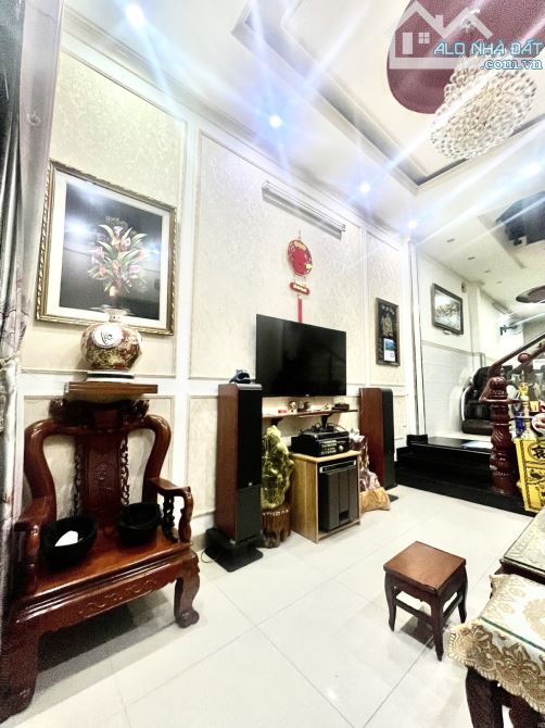 Bán nhà đường Trường Chinh, Phường 11, Tân Bình, gần 60m2, 4 tầng, giảm mạnh nhỉnh 7 tỷ. - 2