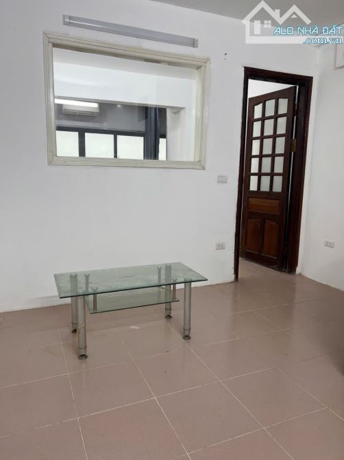 Cho thuê nhà Tập thể tầng 5 Giải Phóng 55m2, 2 ngủ, 7 Triệu - 2
