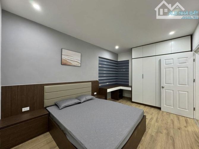 Bán nhà Xuân Đỉnh 37m2 - Lô góc - Thang máy,nhà mới gần Ngoại Giao Đoàn nhỉnh 7 tỷ - 2