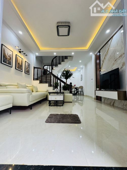 Kim Giang 35m 4 tầng mt 4m giá  6.8 tỷ - 2