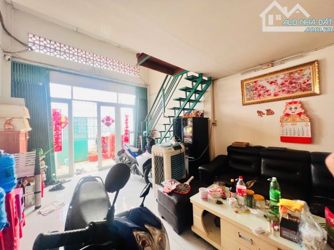 Nhà đẹp Khuông Việt - Tân Phú, 66m, 2 tầng, hẻm xe hơi, sổ hồng vuông, nhỉnh 5 tỷ, bao giá - 2