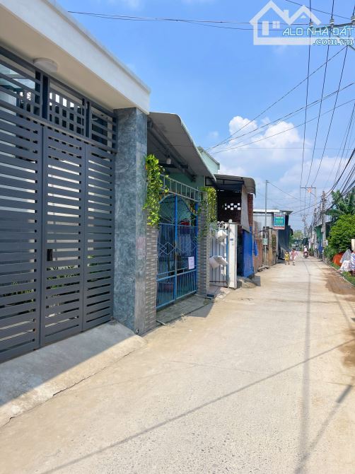 CHỦ NGỘP! CẦN BÁN GẤP NHÀ LẦU 2 mặt tiền trước sau. CÁCH Đồng Khởi 5 PHÚT DI CHUYỂN - 2