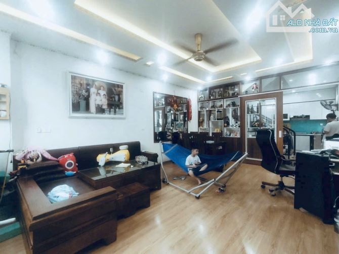 CẦN BÁN NHÀ CỰ KHỐI LONG BIÊN HÀ NÔI. - 2