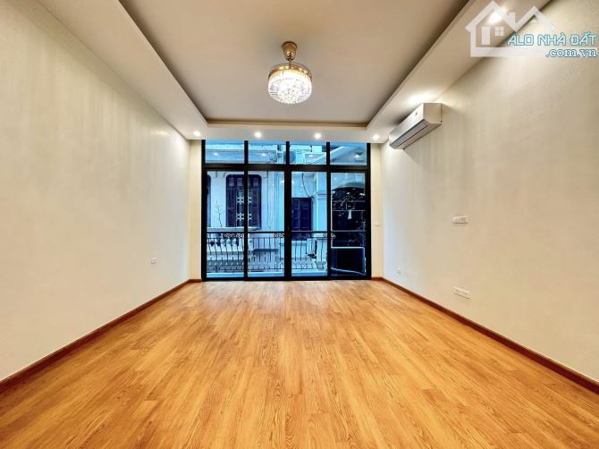 Siêu phẩm Trung Kính - Cầu Giấy - 105m2 - Oto tránh - 2 thoáng - Kinh doanh - 36.8 tỷ. - 2