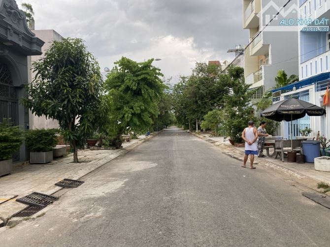 Bán đất nhà phố TM. Lợi Quận 2 cũ mặt đường Phạm Đôn Lễ gần Trường Học (99.8m2) 13.5 tỷ - 2