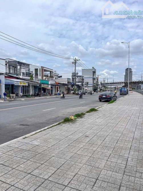 BÁN HOẶC CHO THUÊ Nhà Lầu Mặt Tiền Tầm Vu Hưng Lợi Gần Vincom Xuân Khánh - 2