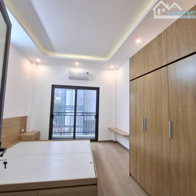 SIÊU CỦA HIẾM - HAI THOÁNG TRƯỚC SAU - NHÀ ĐẸP TẶNG FULL NỘI THẤT - 32M2 - 5,2Tỷ - 2