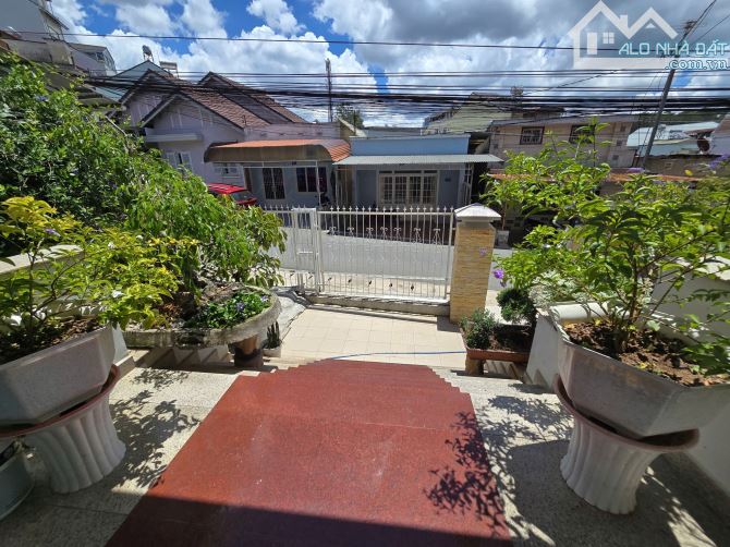 Villa 4 TẦNG GẦN CHỢ CHI LĂNG P9, SÂN VƯỜN GARA Ô TÔ ĐƯỜNG NHƯẠ THÔNG HÀNH - 2