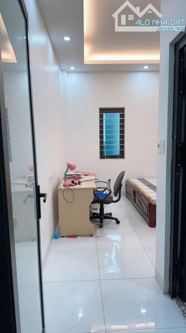 Bán nhà Ngọc Thụy- hàng xóm khai sơn-phân lô-oto kính doanh 42m-5 ngủ như nhau 8 tỷ (TL) - 2