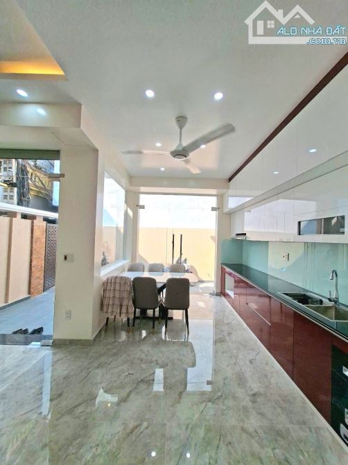 Bán căn 4 tầng Villa sân cổng ở Trần Nguyên Hãn, Lê Chân. - 3