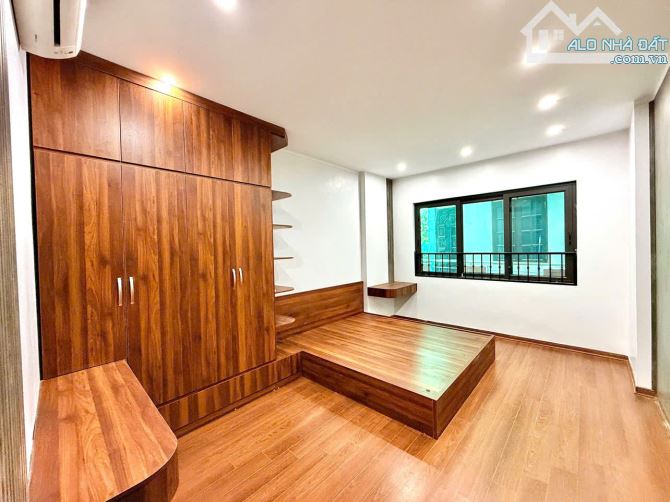 BÁN NHÀ  TRẦN CUNG 43 M2 - 7 PHÒNG KHÉP KÍN FULL ĐỒ - 3