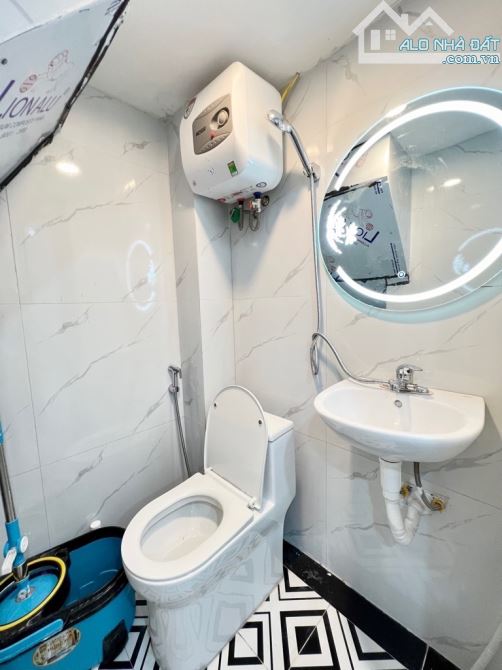 Bán nhà trung tâm hai bà trưng ngõ thoáng nhà đẹp ở ngay - 3