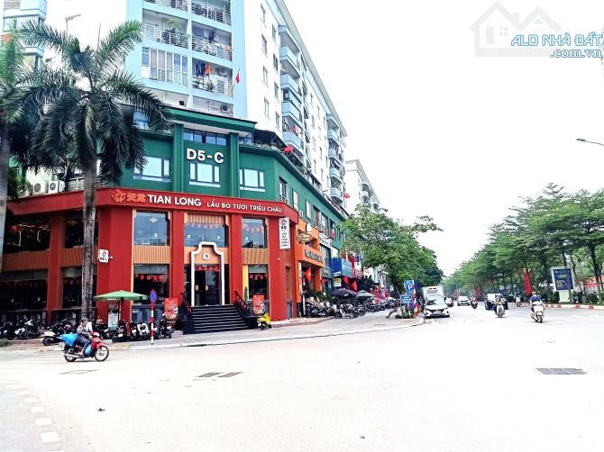 SIÊU BIỆT THỰ LÔ GÓC 3 MẶT THOÁNG – CẦU GIẤY – 236M² – MẶT TIỀN 20M – 4 TẦNG ĐẲNG CẤP – - 3