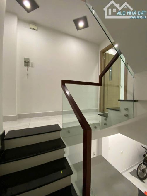 Cho thuê nhà Vạn Kiếp P2 BT, 3x16m, lửng 2 lầu,5PN3WC, NT cơ bản, 22tr - 3