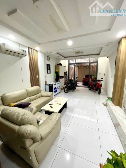 BÁN NHÀ BÌNH THẠNH - NGUYỄN TRUNG TRỰC, P5 - 4,6x18m - CÓ THANG MÁY - GARA ÔTÔ - 3