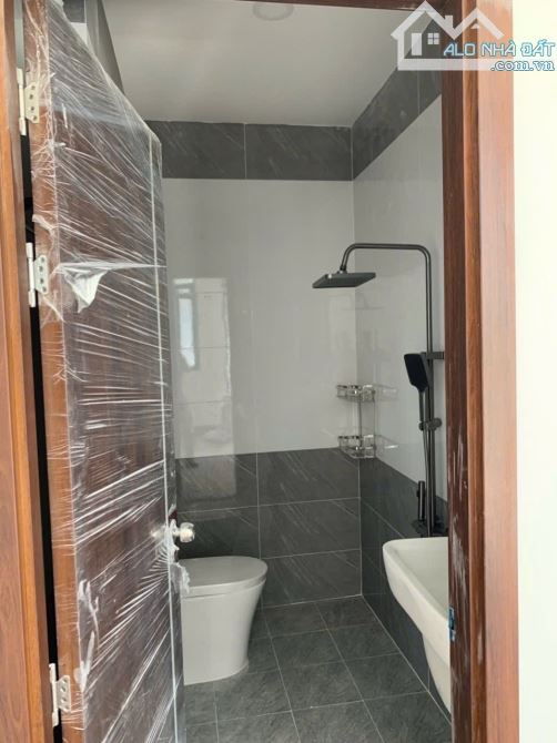 Bán nhà đẹp 5 tầng,xe hơi ngủ trong nhà ,Hoàng Quốc Việt Quận 7.Giá 10.5 tỷ. - 3