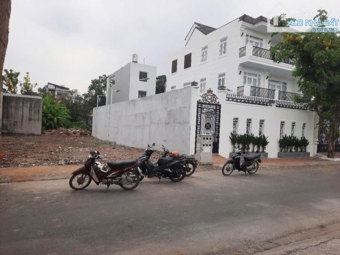 KẸT VỐN BÁN NỀN 220M GẦN ỦY BAN PHƯỜNG VĨNH PHÚ VIEW SÔNG THOÁNG MÁT XÂY DỰNG TỤ DO SỔ RIÊ - 3