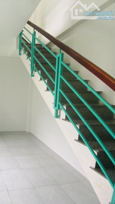 Mặt tiền Quận 4 giá chỉ 4.x tỷ – 3 tầng, kinh doanh cực tốt! - 3