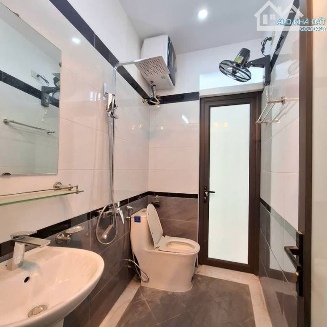 SIÊU CỦA HIẾM - HAI THOÁNG TRƯỚC SAU - NHÀ ĐẸP TẶNG FULL NỘI THẤT - 32M2 - 5,2Tỷ - 3