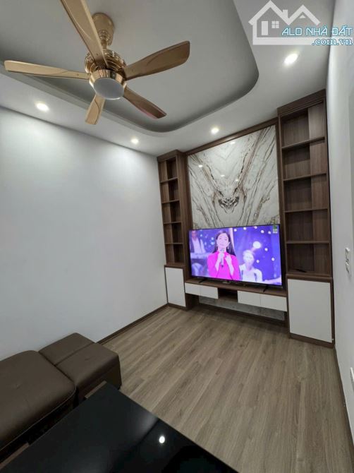 BÁN NHÀ 5 TẦNG XÃ DI TRẠCH, HOÀI ĐỨC VỊ TRÍ ĐẸP - 3